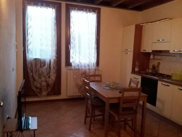 Via Toscana House * Parma