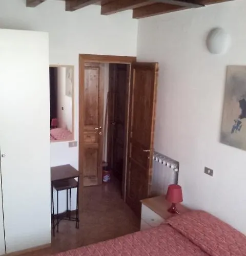 Via Toscana House * بارما